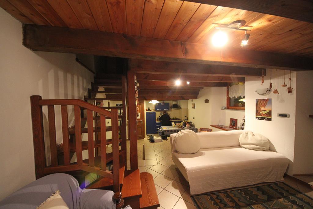 B&B Vecchio Torchio Di Bard Bagian luar foto