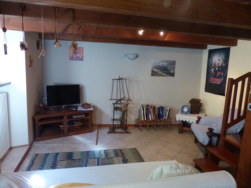 B&B Vecchio Torchio Di Bard Bagian luar foto